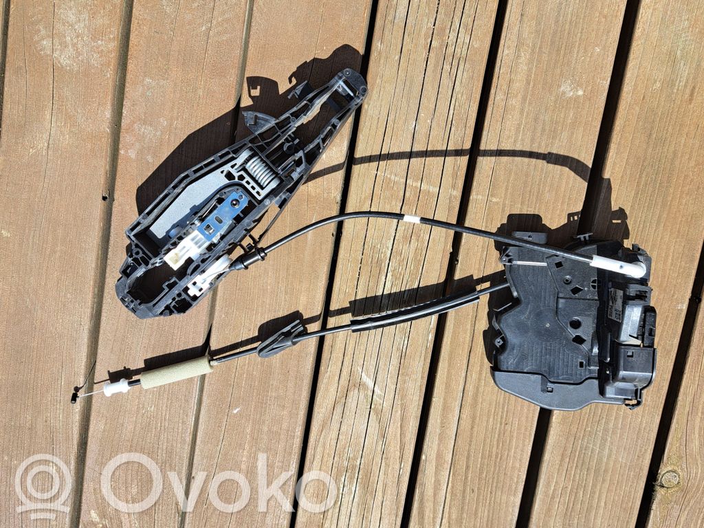 Citroen C4 II Front door lock 