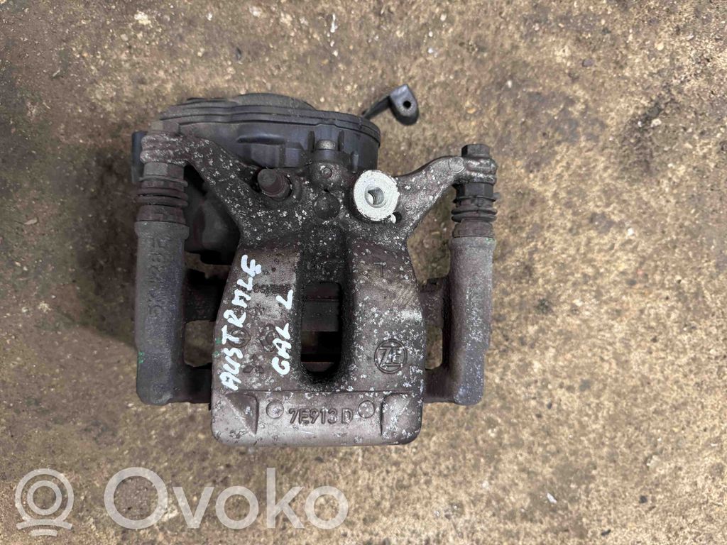 Задний суппорт   7E913D