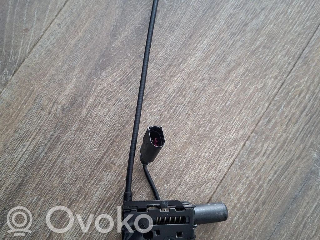 Audi A1 Engine bonnet/hood lock/catch 
