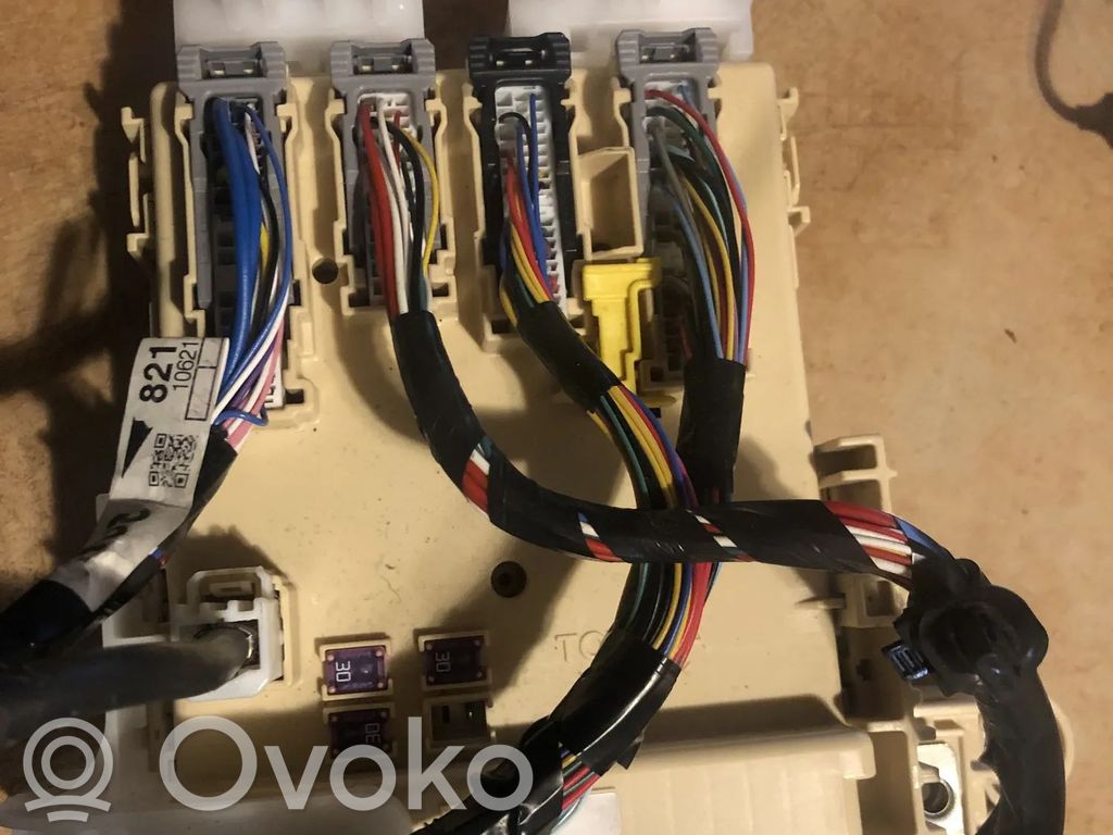 Módulo de fusible   8273078020