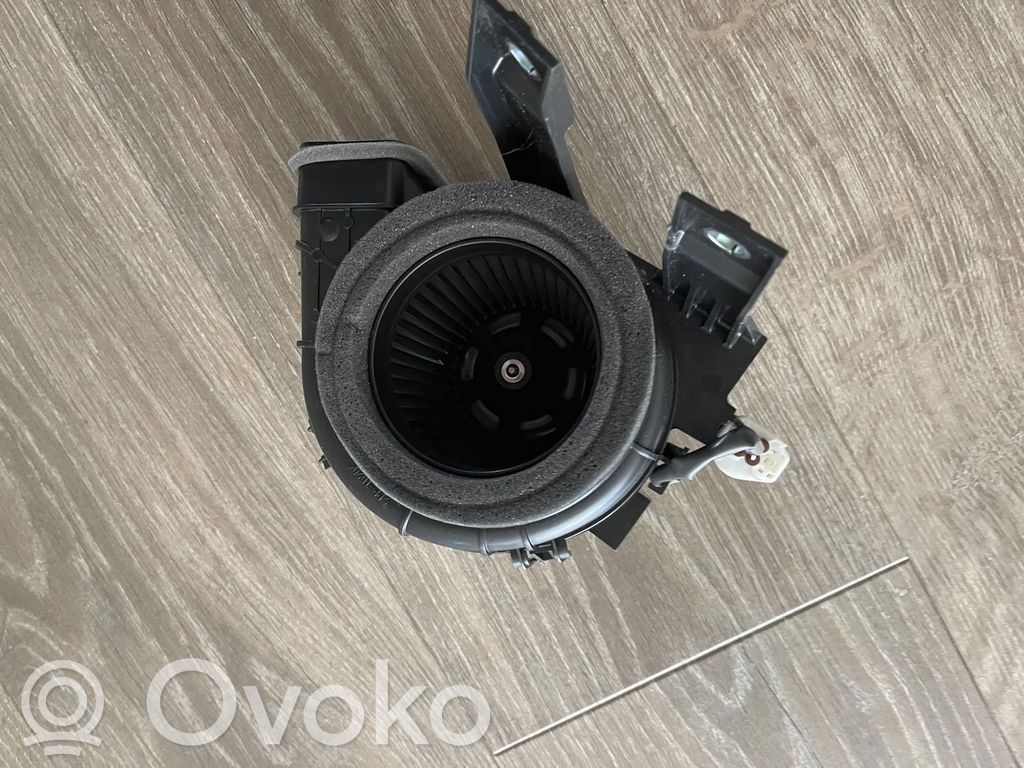 Lexus UX Alte dispozitive 
