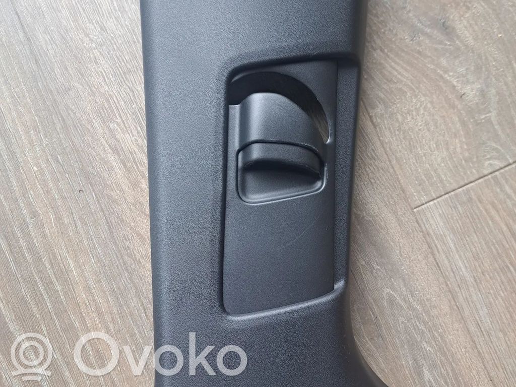Lexus UX Otros repuestos del interior 