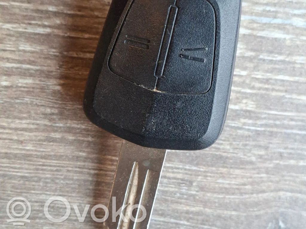 Opel Antara Virta-avain/kortti 