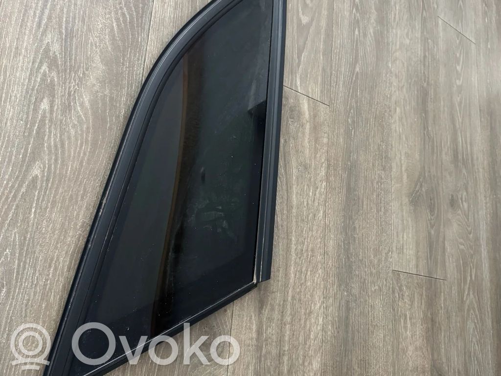 Ford Mondeo MK V Vidrio lateral trasero 