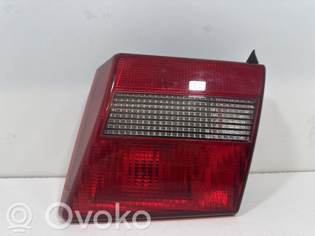 Lancia Dedra Takaluukun takavalot 