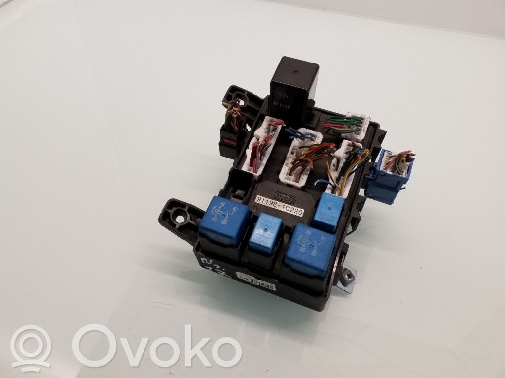 Hyundai Getz Fuse module 