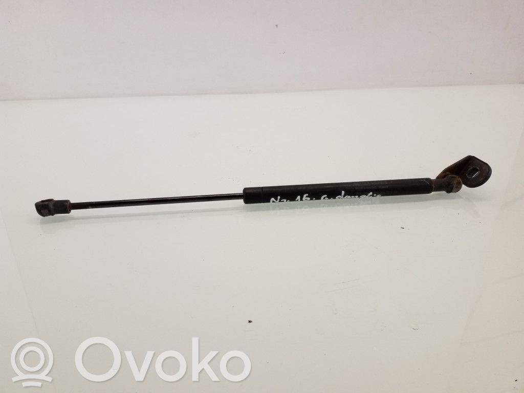 KIA Sorento Takaluukun tuen kaasujousi 