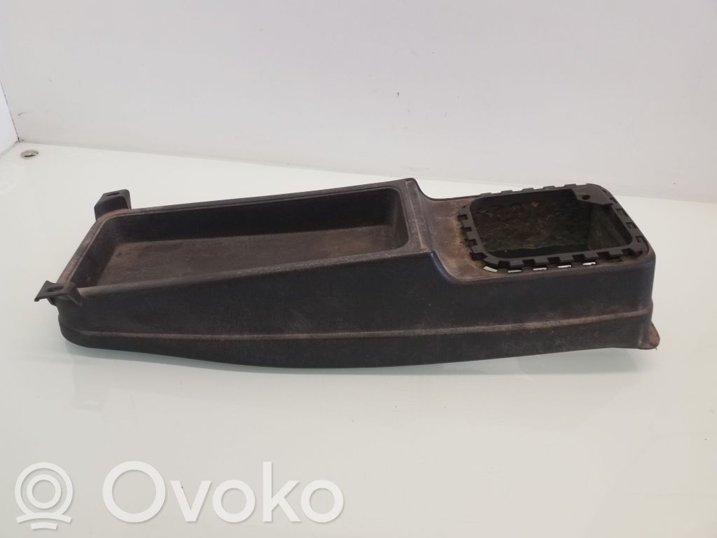 Center console   811863209C