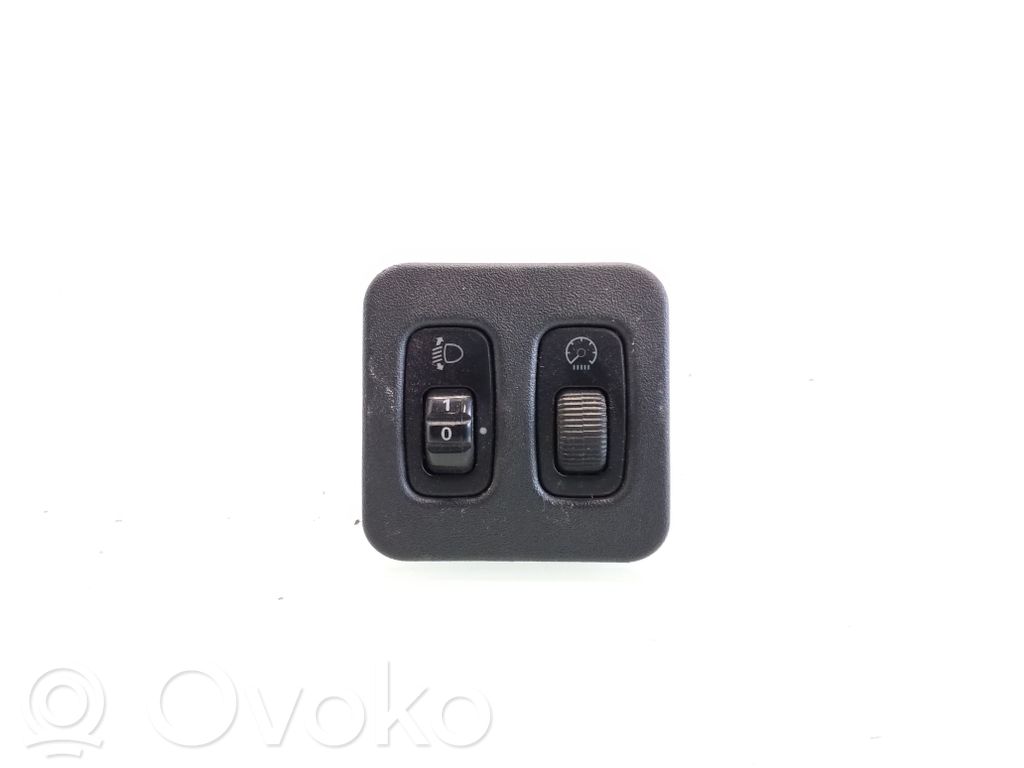 Mitsubishi Pajero Interruptor de control del panel de luces 