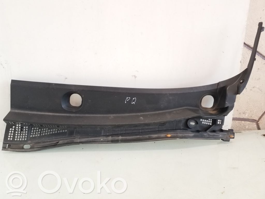 Mazda 5 Wiper trim 
