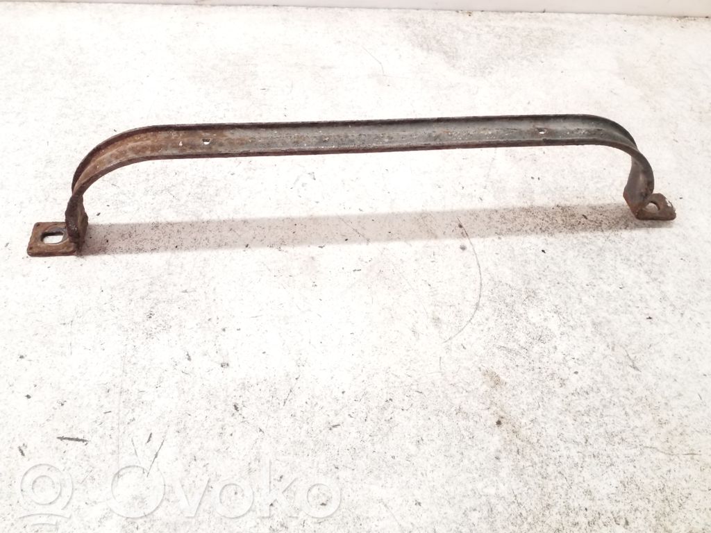 Volkswagen Phaeton Soporte de montaje del depósito de combustible 