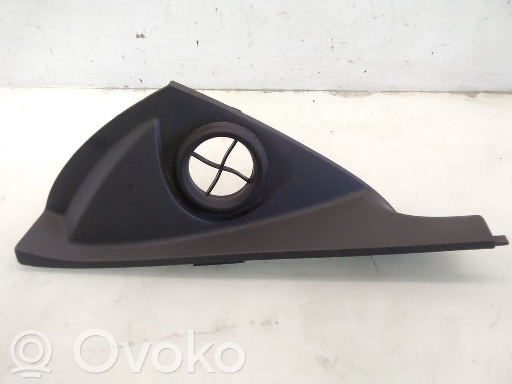 Volvo V50 Boczny element deski rozdzielczej 