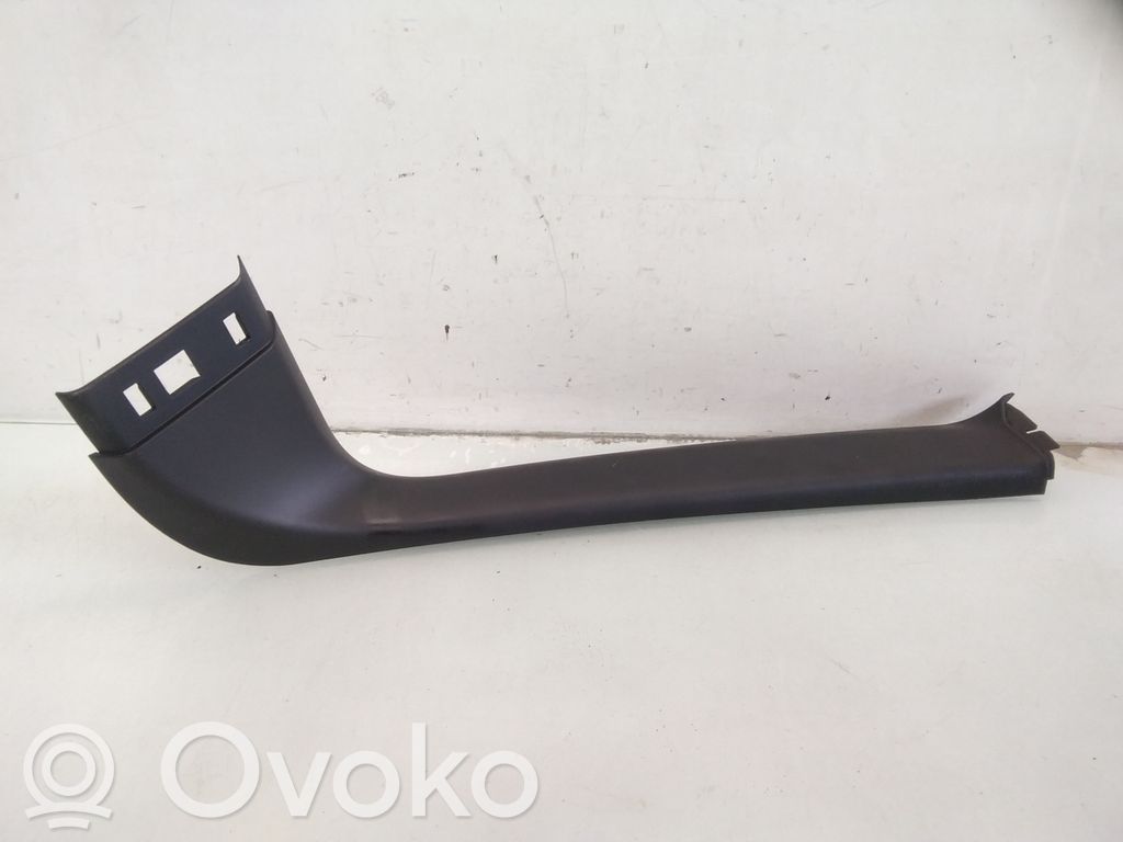 BMW 5 E60 E61 Takaluukun/tavaratilan sivuverhoilu 