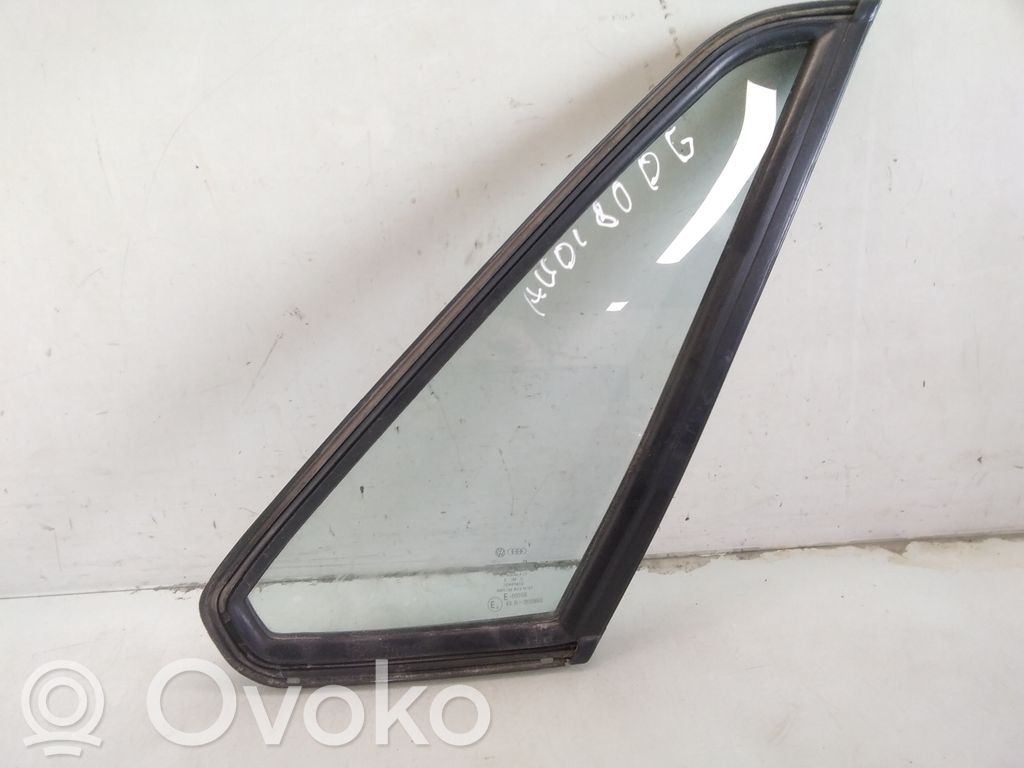 Audi 80 90 B2 Rear side window 