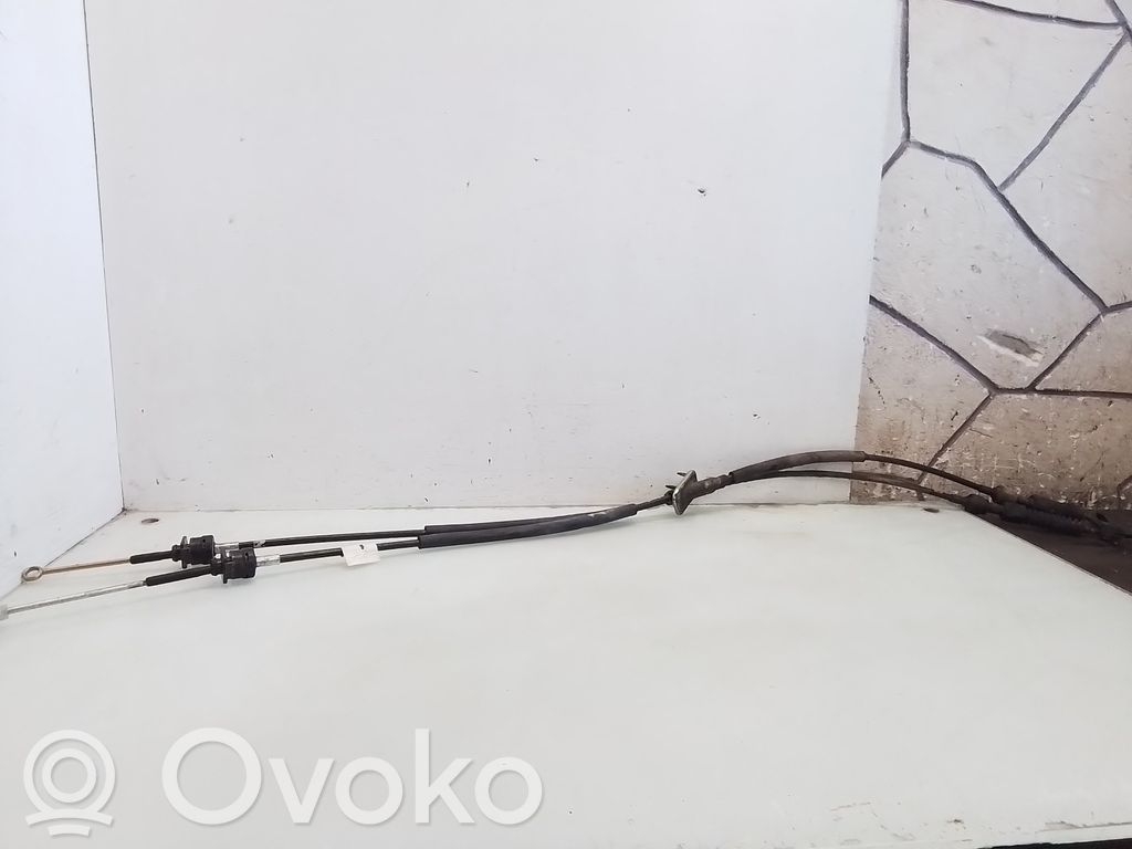 Volvo S60 Gear shift cable linkage 