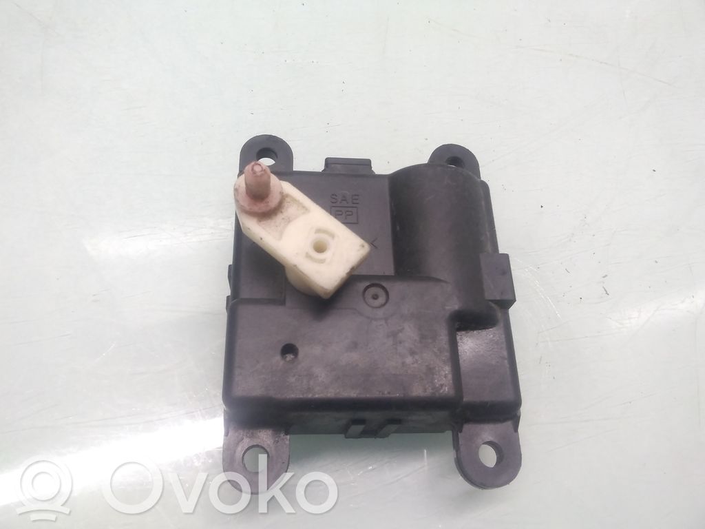 Nissan Primera Silniczek nagrzewnicy 