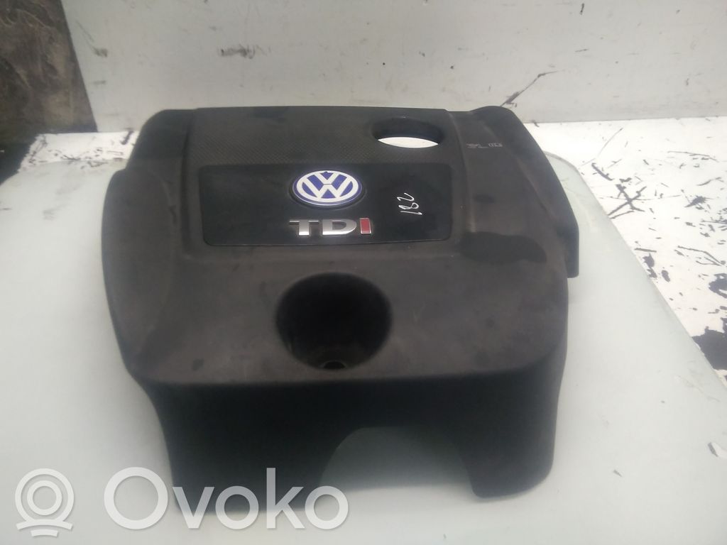 Volkswagen Golf IV Cubierta del motor (embellecedor) 