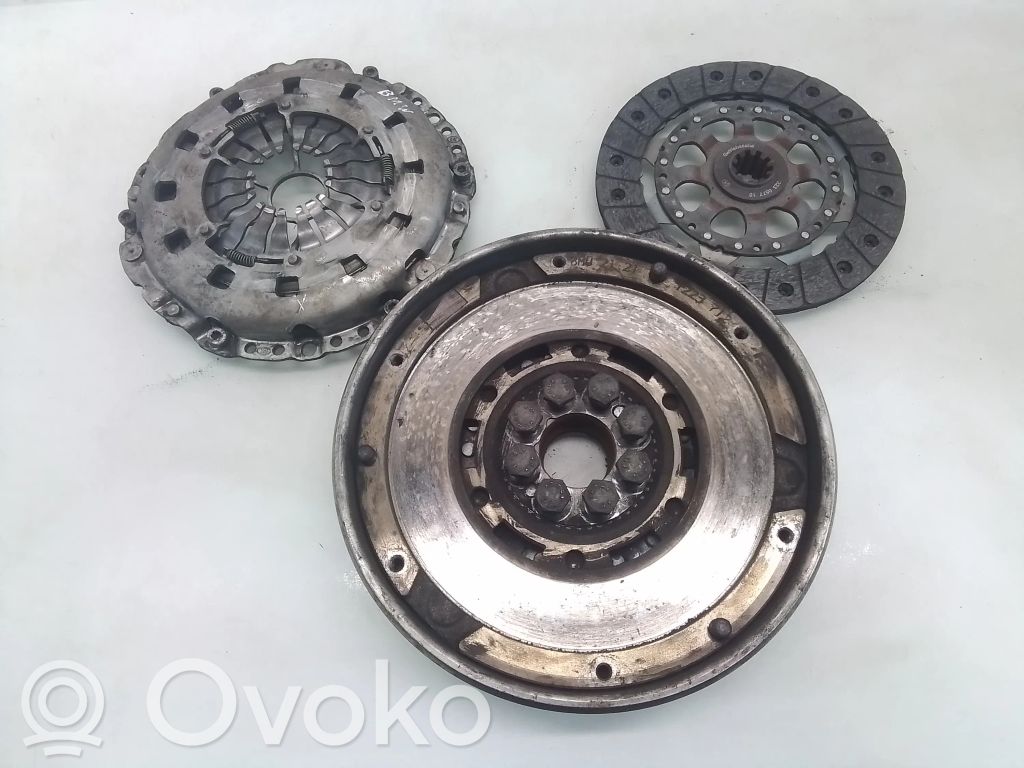 Kytkinsarja   323057710