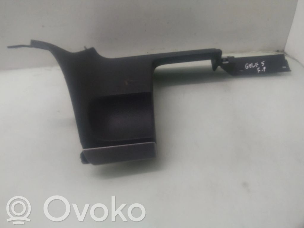 Volkswagen Golf V Element deski rozdzielczej / dół 