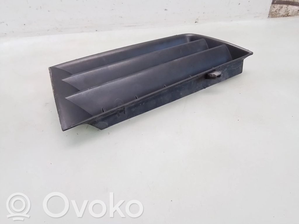 Renault Megane II Maskownica / Grill / Atrapa górna chłodnicy 