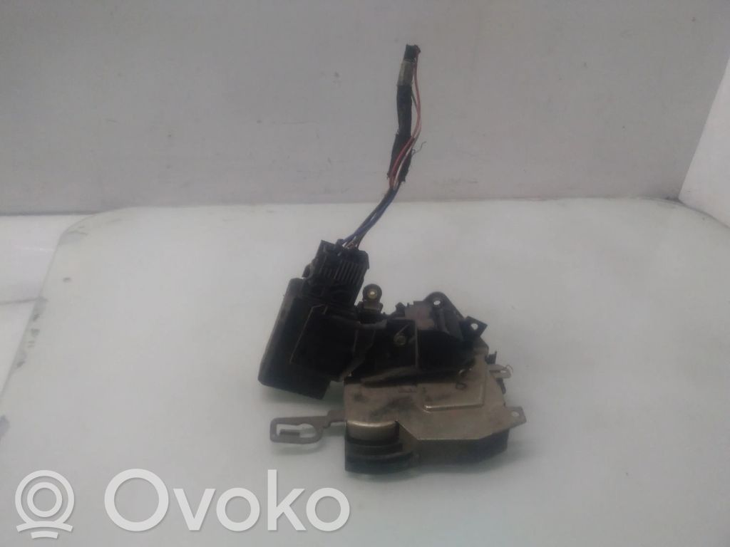 BMW 3 E36 Front door lock 