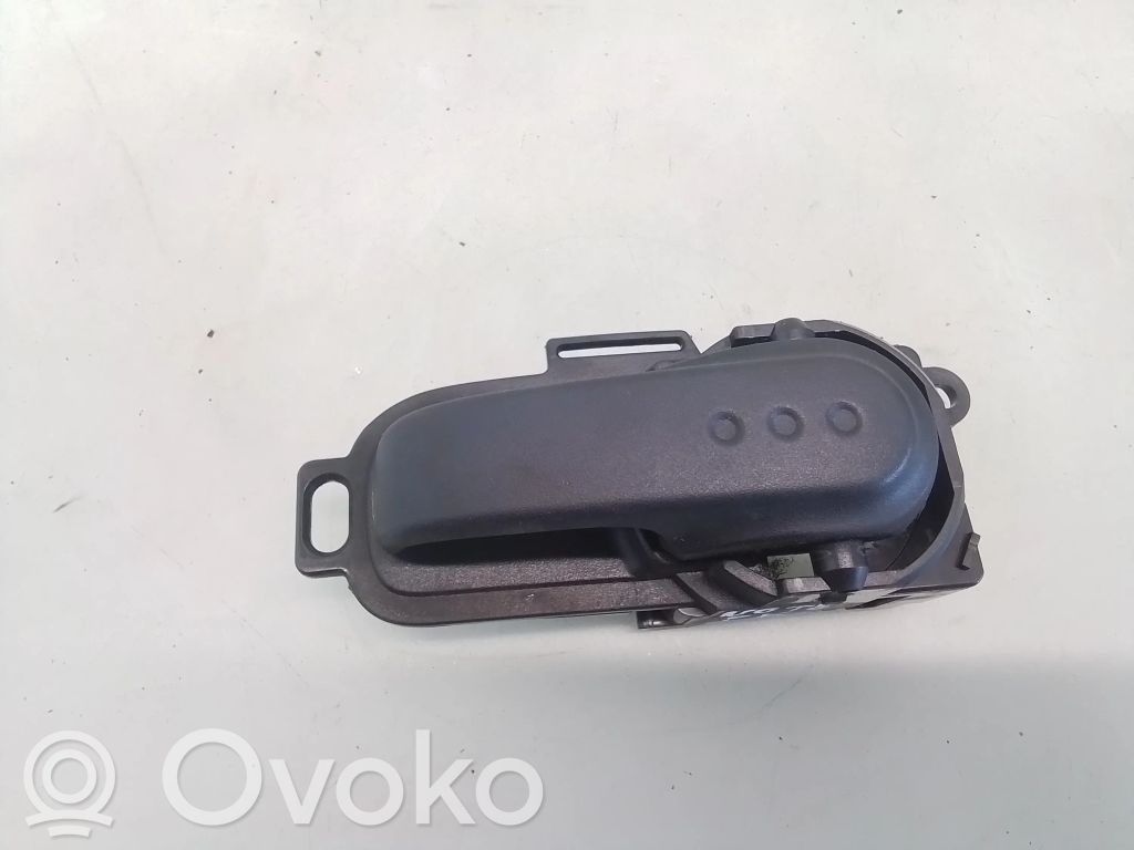 Front door interior handle   8067
