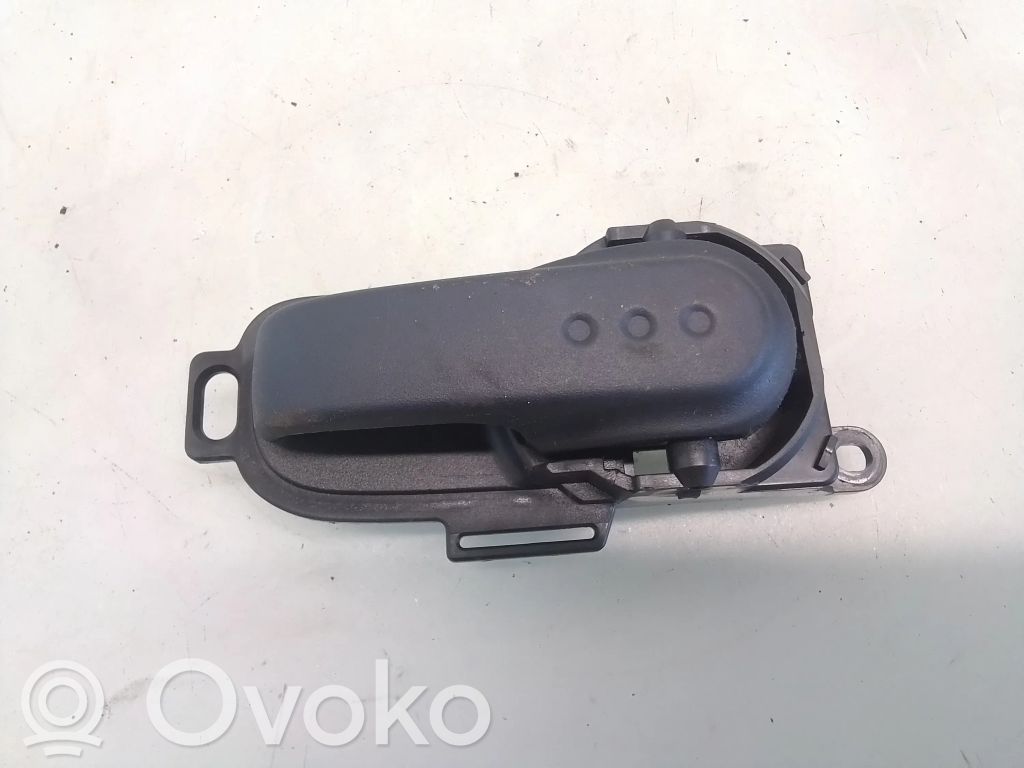 Nissan Note (E11) Front door interior handle 