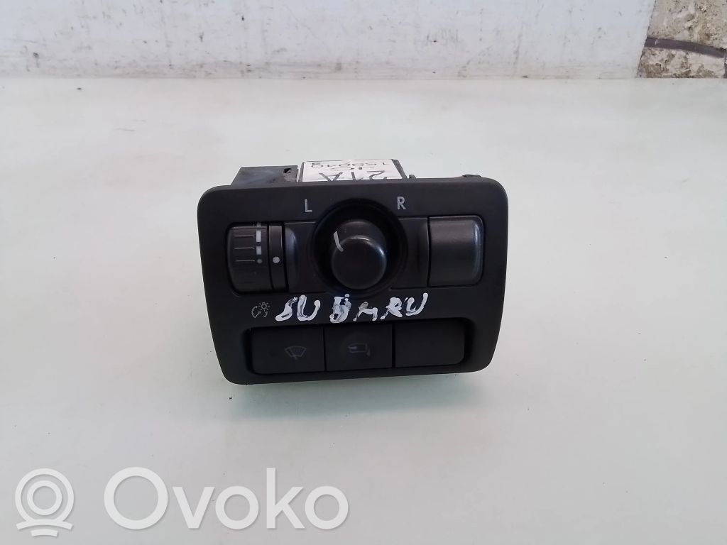 Subaru Outback Wing mirror switch 