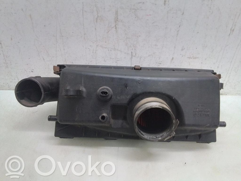 Air filter box