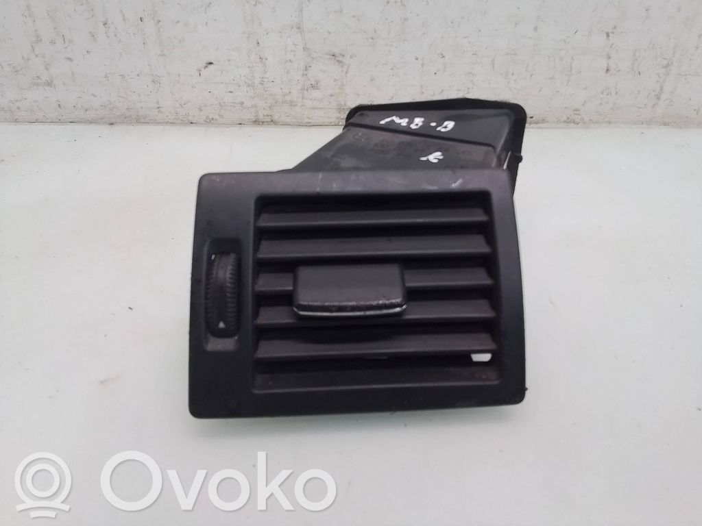 Mercedes-Benz B W245 Boczna kratka nawiewu deski rozdzielczej 