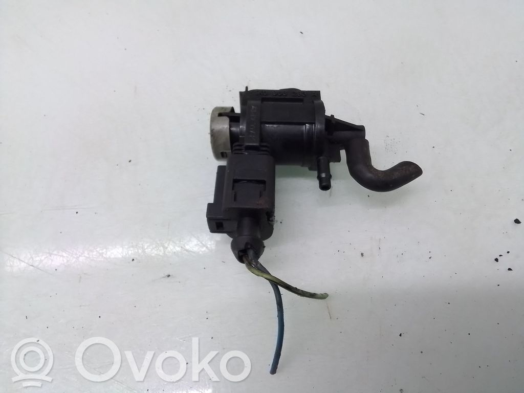 Volkswagen PASSAT B6 Electroválvula del turbo 