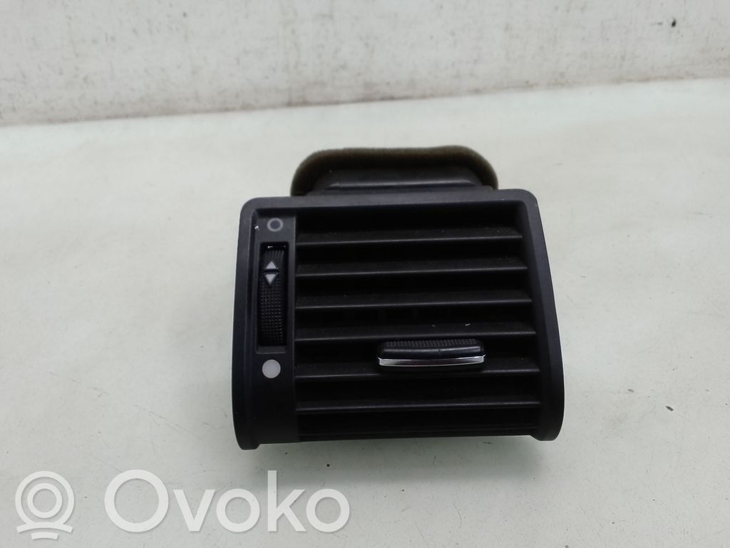 Audi A8 S8 D2 4D Šoninės oro grotelės 