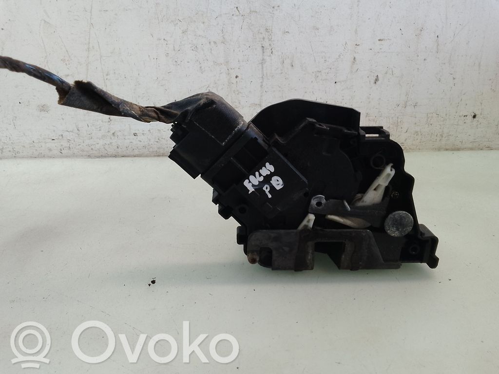 Ford Focus Front door lock 