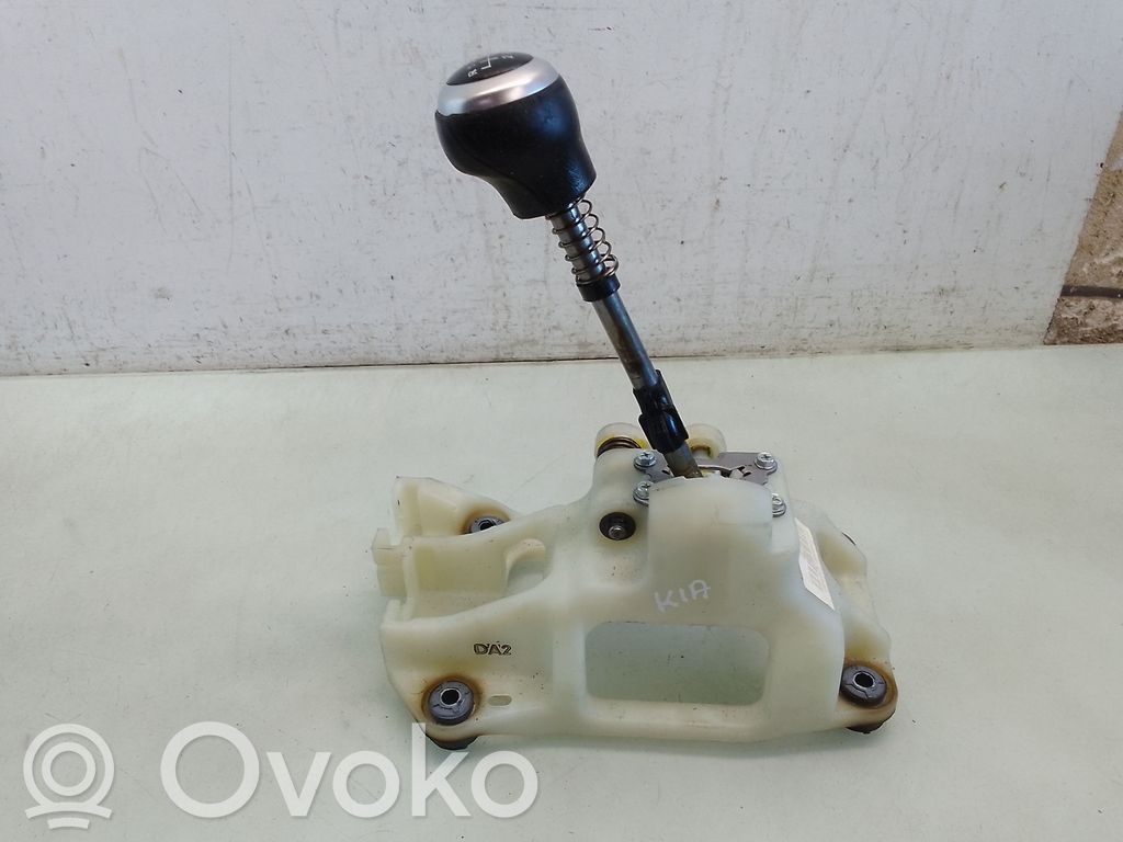 KIA Ceed Pavarų perjungimo mechanizmas (kulisa) 