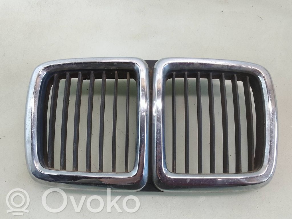 BMW 7 E32 Front grill 