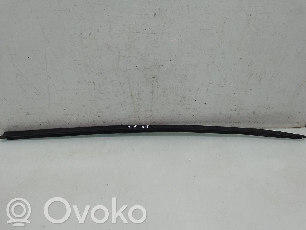 Moldura del parabrisas   4E0854327D