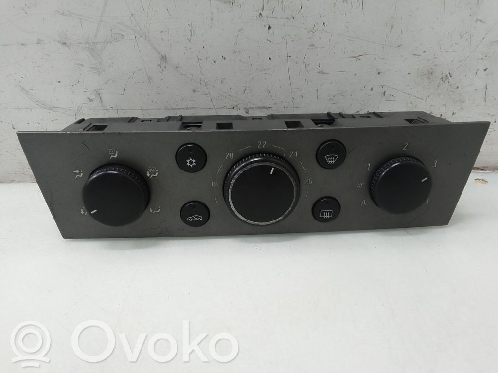 Opel Vectra C Climate control unit 
