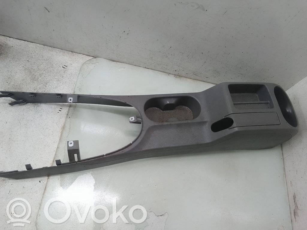 Volkswagen Caddy Centrālā konsole 