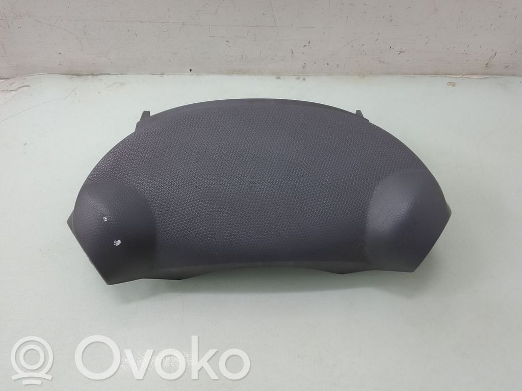 Nissan Micra Stūres ass dekoratīvā apdare 