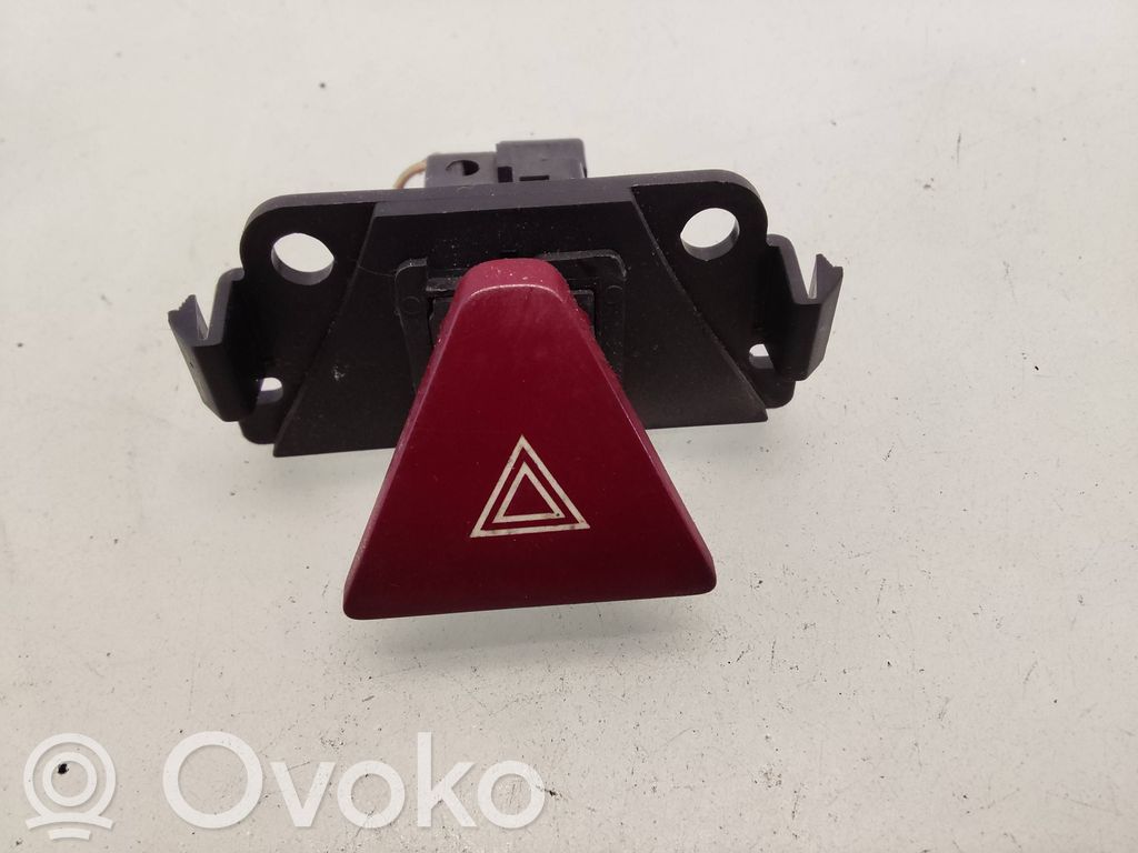 Peugeot 307 Hazard light switch 