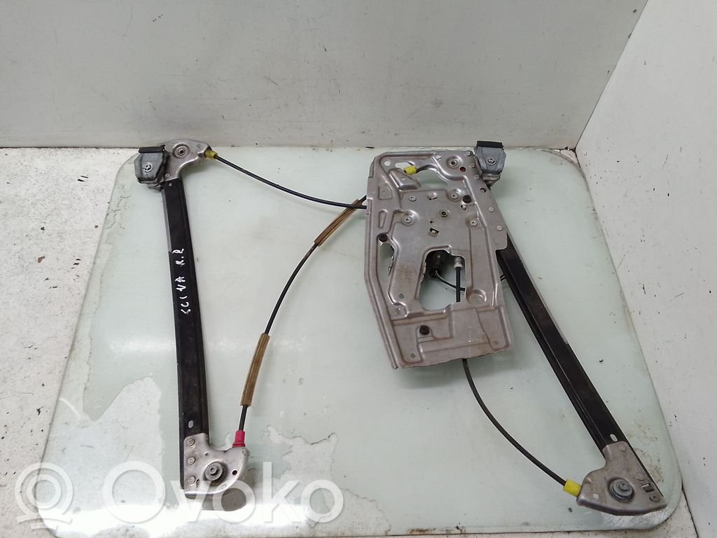 Regulador de puerta delantera con motor   8236859E