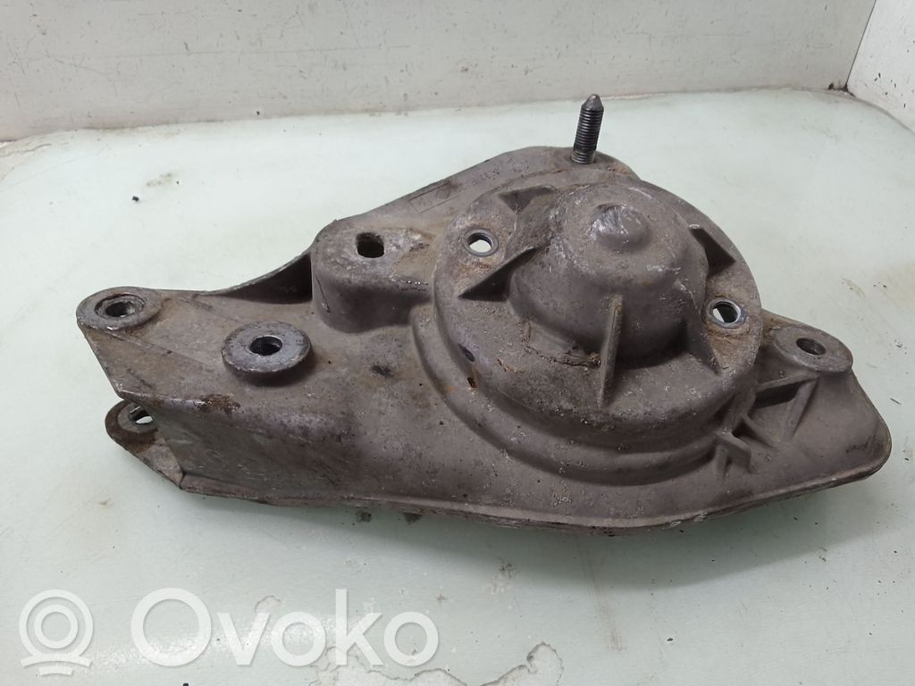 Audi A8 S8 D2 4D Coil spring mount 