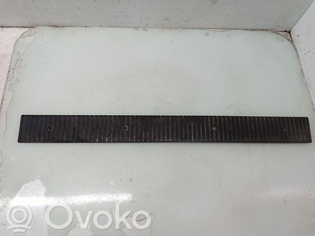 Jeep Cherokee XJ Capac prag față