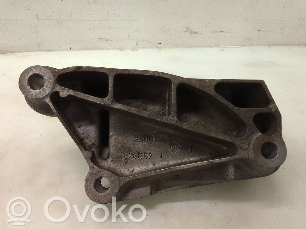Citroen C5 Engine mounting bracket 