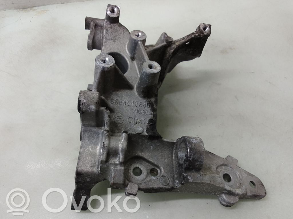 Peugeot 308 Suport generator/alternator 