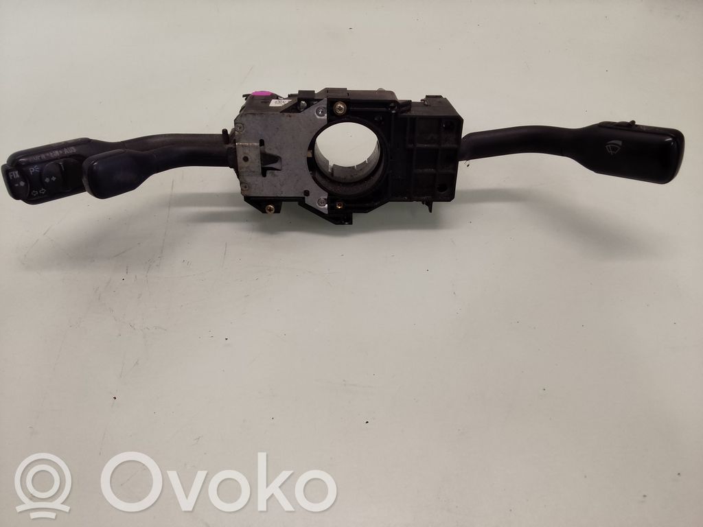 Audi A4 S4 B5 8D Wiper turn signal indicator stalk/switch 