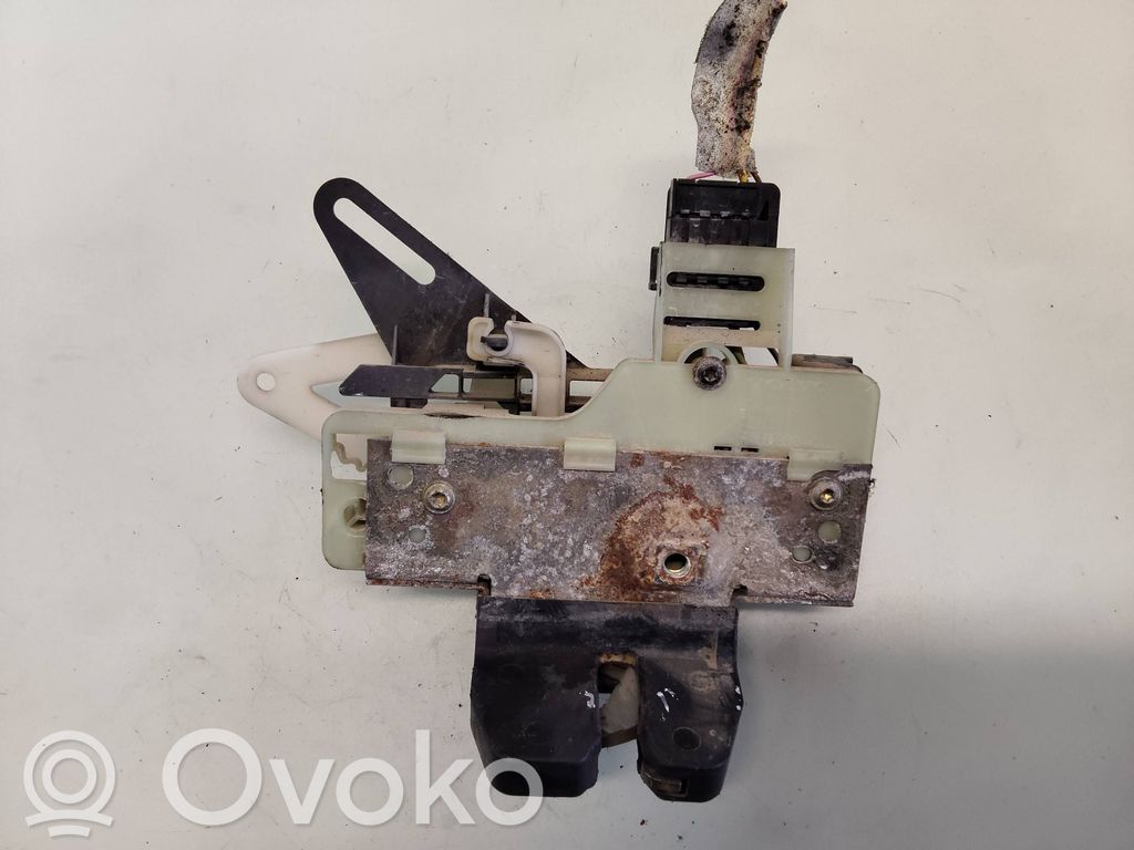 Volvo XC70 Blocco/chiusura/serratura del portellone posteriore/bagagliaio