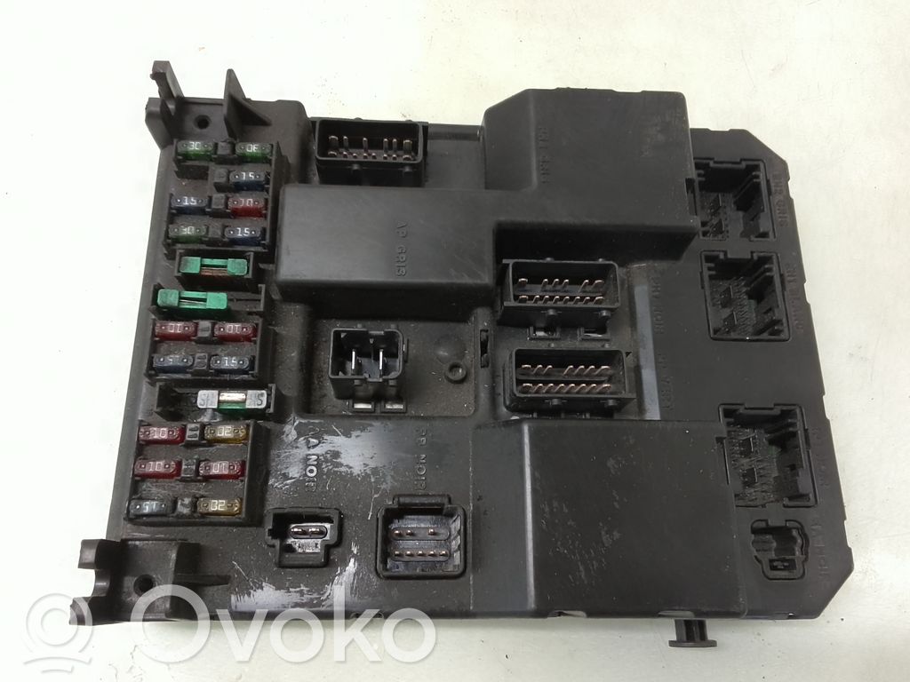 Peugeot 307 Módulo de fusible 