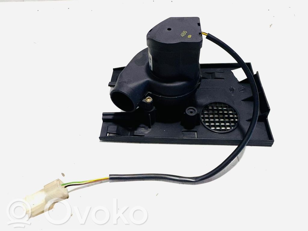 BMW X5 E53 Dzinēja vadības bloka ventilators 