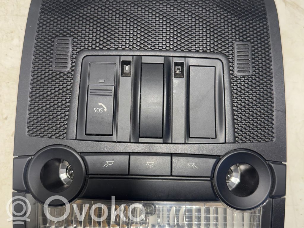 BMW X5 E70 Фонарь освещения передних мест 